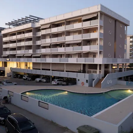 Homely With Side Sea View Balcony - Beahost Apartment *