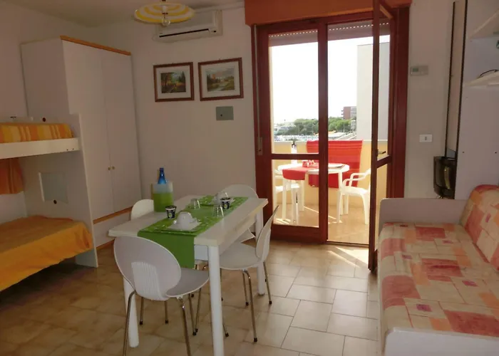 Lejlighed Homely Seaview Flat With Balcony - Beahost