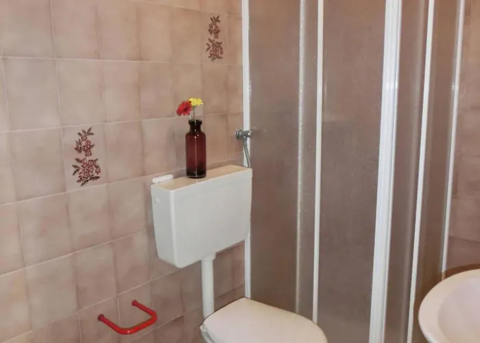 Homely Seaview Flat With Balcony - Beahost Lejlighed